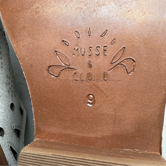 Musse & cloud cowgirl ankle booties - Picture 6 of 7